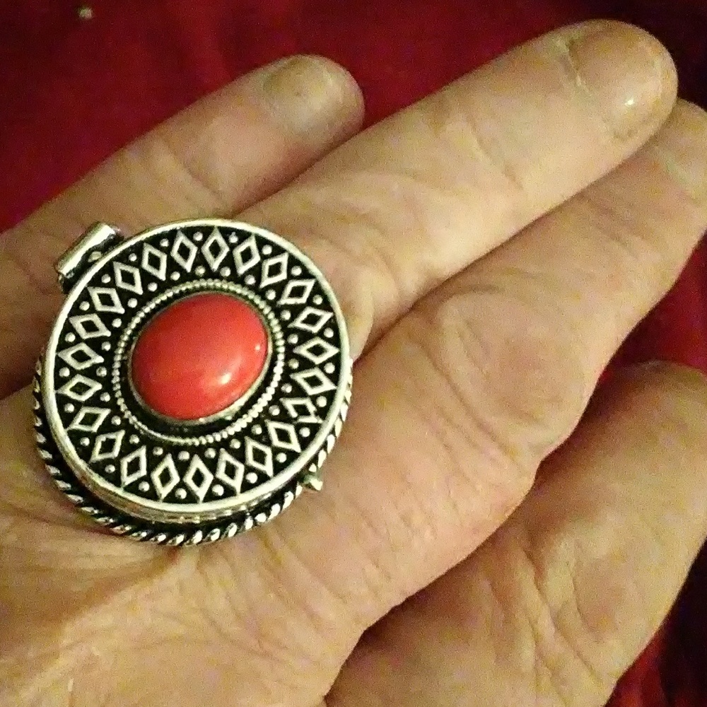 925 poison ring